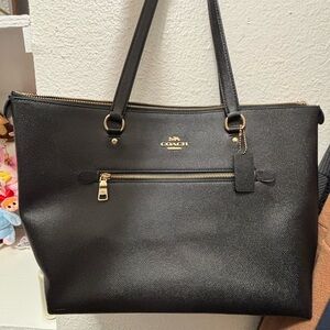 Coach Gallery Tote Bag in Black